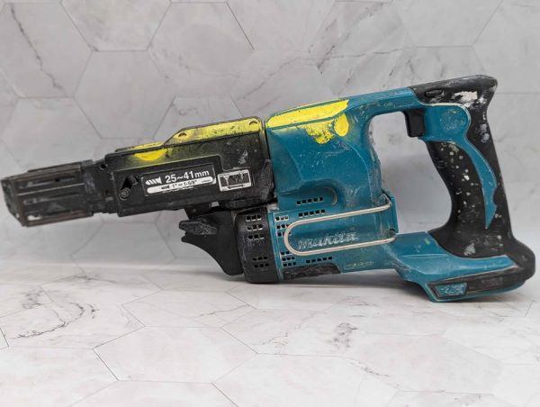 Makita 18V Auto feed Screwdriver Skin-Only (DFR450X) - BP367495 - Image 2