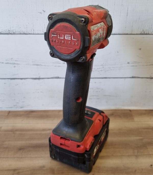 Milwaukee 18V Impact Wrench TW363083 - Image 8