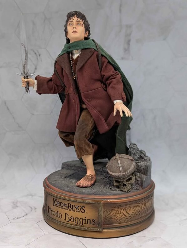 Sideshow Lord of the Rings Frodo Baggins 1:4 Premium Format Figure - BP367871
