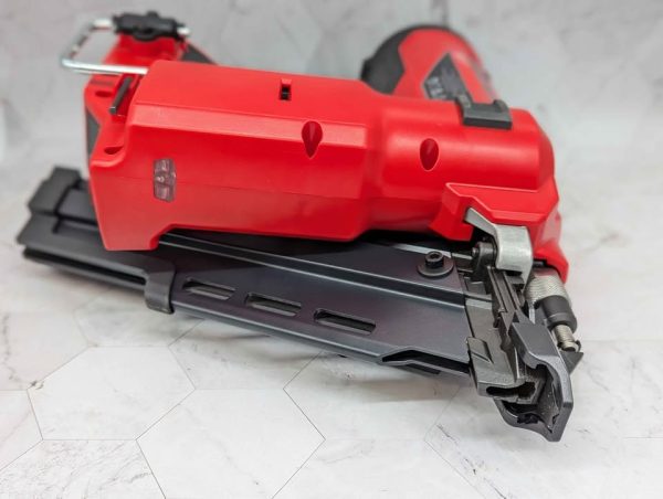 Milwaukee 18V FUEL 30°-34° Framing Nailer Skin-Only (M18FFN) - BP368238 - Image 6