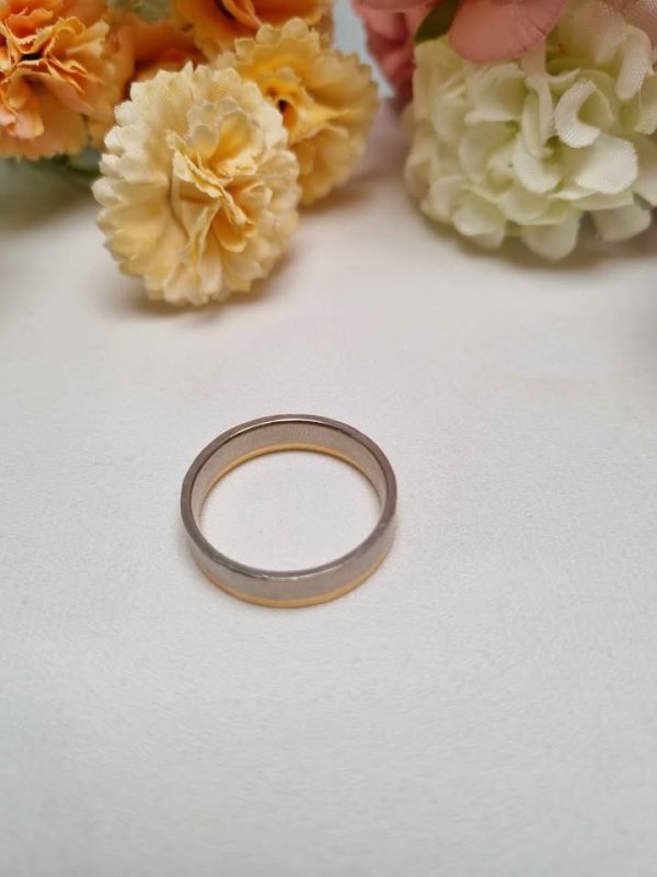 MENS 18CT YELLOW AND WHITE GOLD RING TW364538 - Image 7