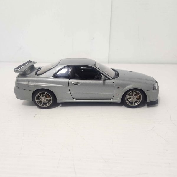 AUTOART DIE-CAST NISSAN SKYLINE R34 CAR #GN369968 - Image 3