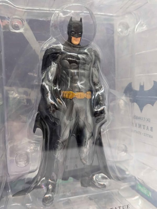 Kotobukiya Batman 1/10 Pre-Painted ArtFX+ Figure - BP368402 - Image 8