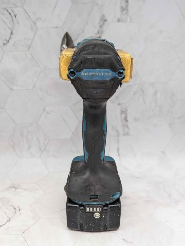 Makita 18V Drill With Shear Kit & 5Ah Battery - BP364216 - Image 3