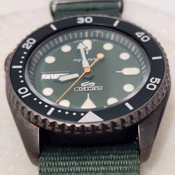 MENS SEIKO WATCH #GN369037 - Image 5