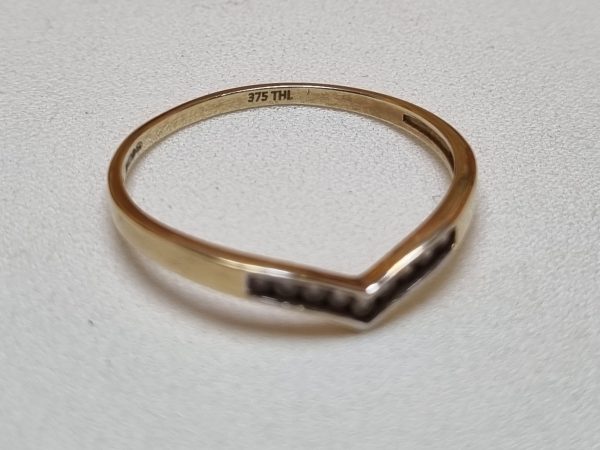 9ct Yellow Gold Channel Set Wishbone Ring TW368714 - Image 8