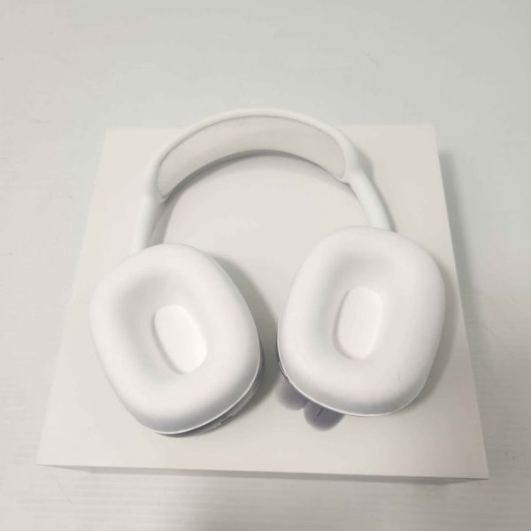 APPLE AIRPOD HEADPHONES #GN369992 - Image 8