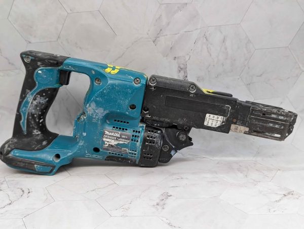 Makita 18V Auto feed Screwdriver Skin-Only (DFR450X) - BP367495 - Image 5
