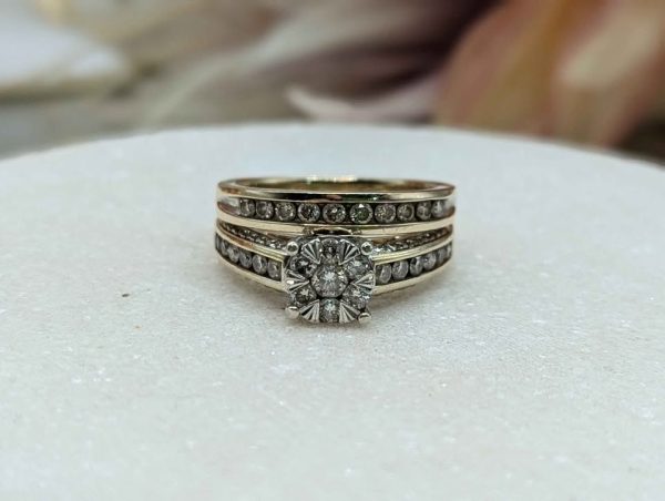 Lady's 9CT Yellow Gold Diamond Illusion Halo Bridal Set (7.9gms) - BP367124 - Image 2