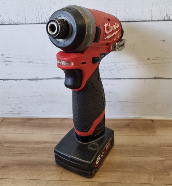 Milwaukee 12V Impact Driver TW364665 - Image 9