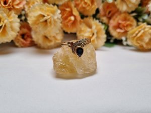 9ct Yellow Gold Blue Tear Drop Ring TW364727