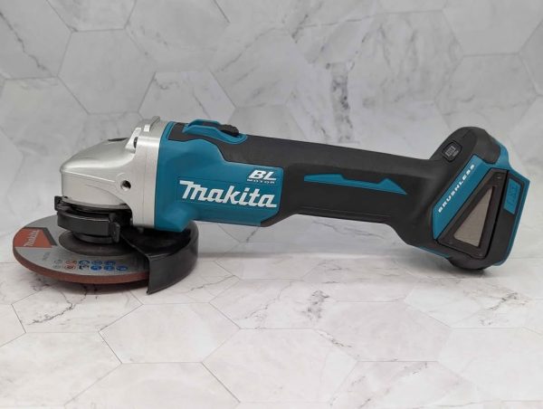 Makita 18V Brushless 125mm Slide Switch Angle Grinder Skin-Only (DGA504) - BP368245 - Image 2