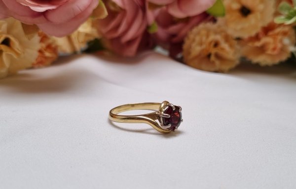 18ct Yellow and White Gold Garnet Ring TW344679 - Image 21