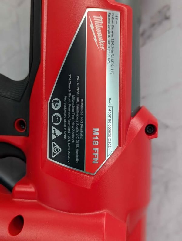 Milwaukee 18V FUEL 30°-34° Framing Nailer Skin-Only (M18FFN) - BP368238 - Image 5