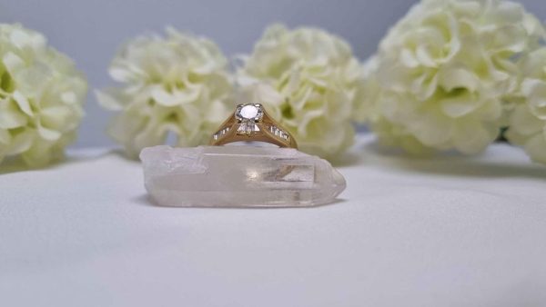 18ct Yellow Gold Channel Set with Floating Diamond Ring TW322621 - Image 31