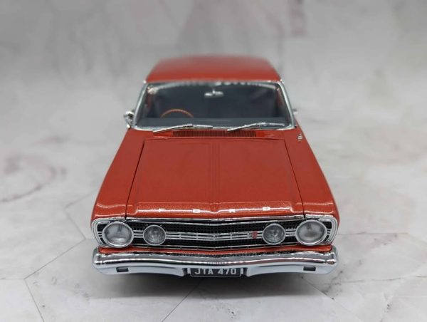 Classic Carlectables 1:18 1967 Special Build XR GT Ford Falcon Model Car - BP365198 - Image 5