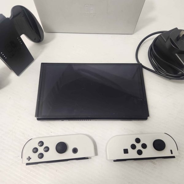NINTENDO SWITCH OLED CONSOLE #GN360978 - Image 2