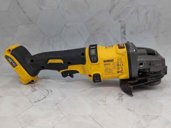 DeWalt 54V XR FlexVolt 125mm Angle Grinder Skin-Only (DCG414) - BP367167 - Image 4