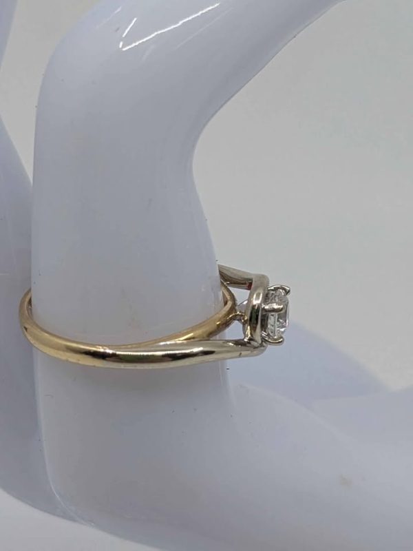 Ladies 14ct Yellow Gold Diamond Solitaire Ring - BL239808 - Image 7
