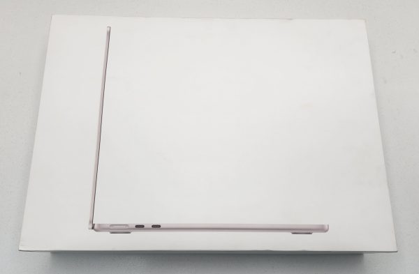 Apple MacBook Air 13 Inch 2024 256GB New In Box - IP370229 - Image 3