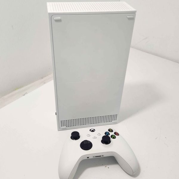 MICROSOFT XBOX ONE SERIES S #GN371314 - Image 8