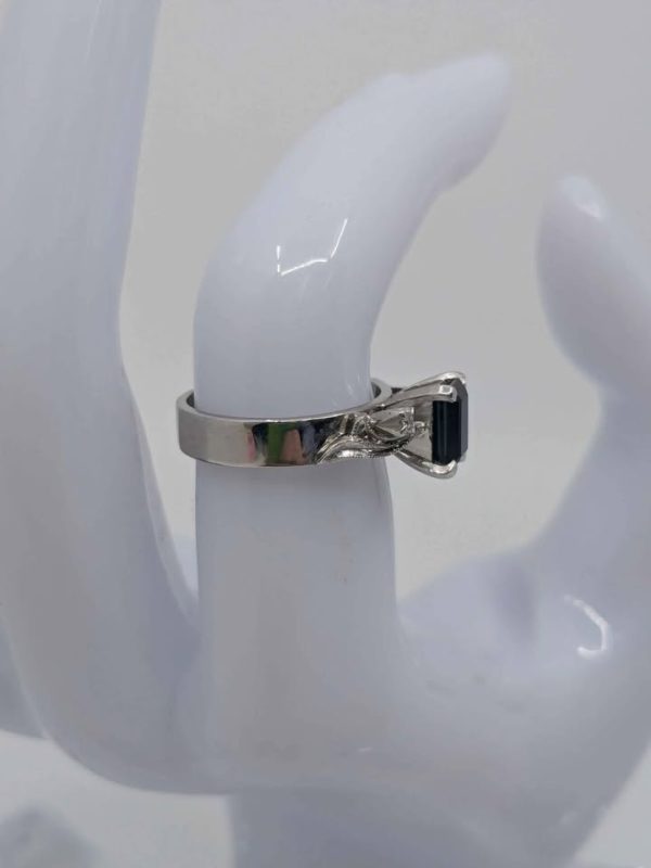 Ladies 18ct White Gold Sapphire & Diamond Dress Ring - BL270082 - Image 3