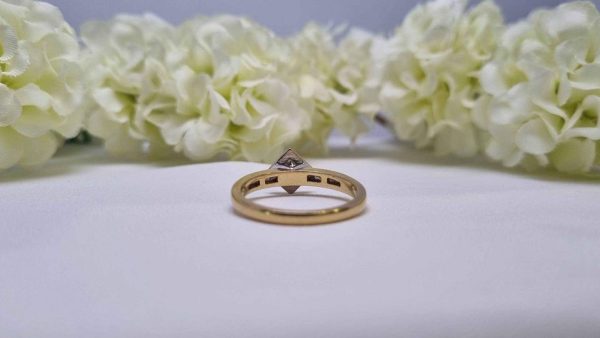 18ct Yellow Gold Diamond Ring TW295082 - Image 28