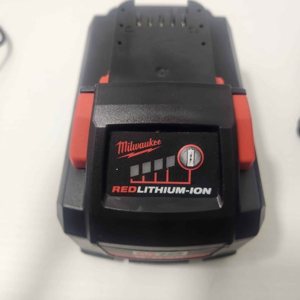 MILWAUKEE 6.0AH BATTERY #GN366162 - Image 5