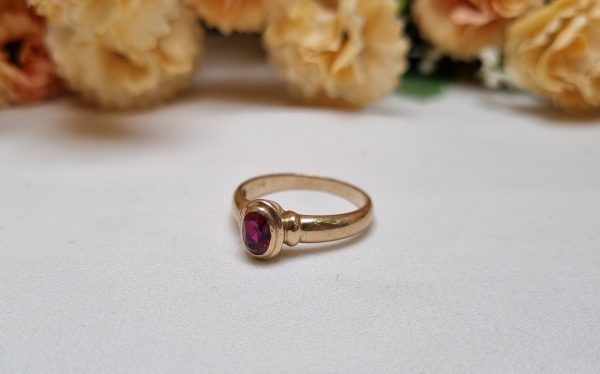 9ct Yellow Gold Red Stone Solitaire Ring TW371052 - Image 6