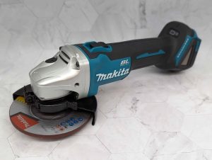 Makita 18V Brushless 125mm Slide Switch Angle Grinder Skin-Only (DGA504) - BP368245