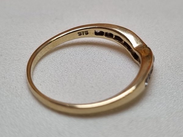 9ct Yellow Gold Channel Set Wishbone Ring TW367215 - Image 3