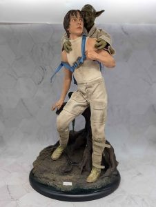 Sideshow Star Wars Luke Skywalker & Yoda Premium Format Figure Collectable - BP367862