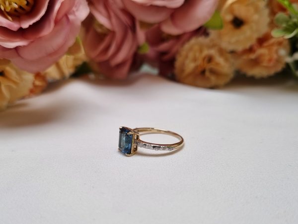 9ct Yellow Gold Diamond and Topaz Dress Ring TW330689 - Image 21