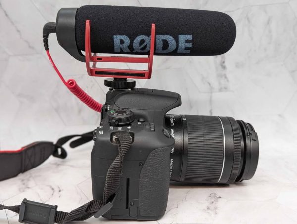 Canon EOS 700D DSLR Camera w/ EF-S 18-55mm IS STM Lens and Tripod - BP365057 - Image 6
