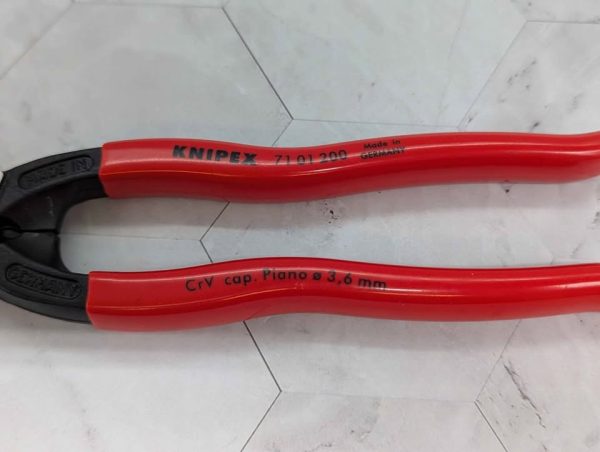 Knipex Compact 200mm Bolt Cutters (7101200) - BP371036 - Image 3
