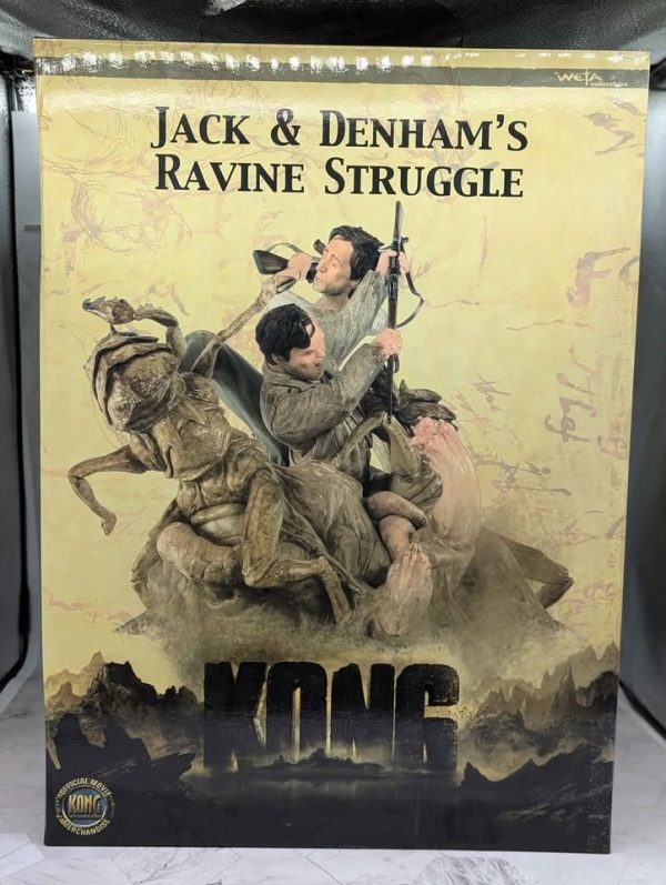 Weta Kong Jack & Denham's Ravine Struggle Statue - BP37425 - Image 10