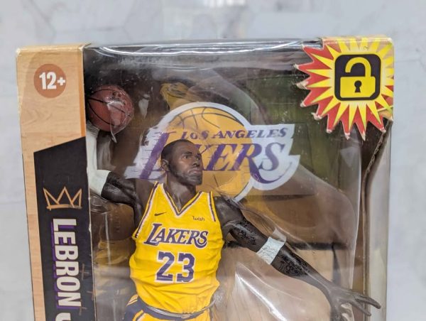 McFarlane Toys 2K19 MyTeam LeBron James Model Figure - BP375467 - Image 2