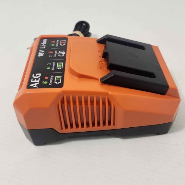AEG BATTERY CHARGER #GN368938 - Image 9