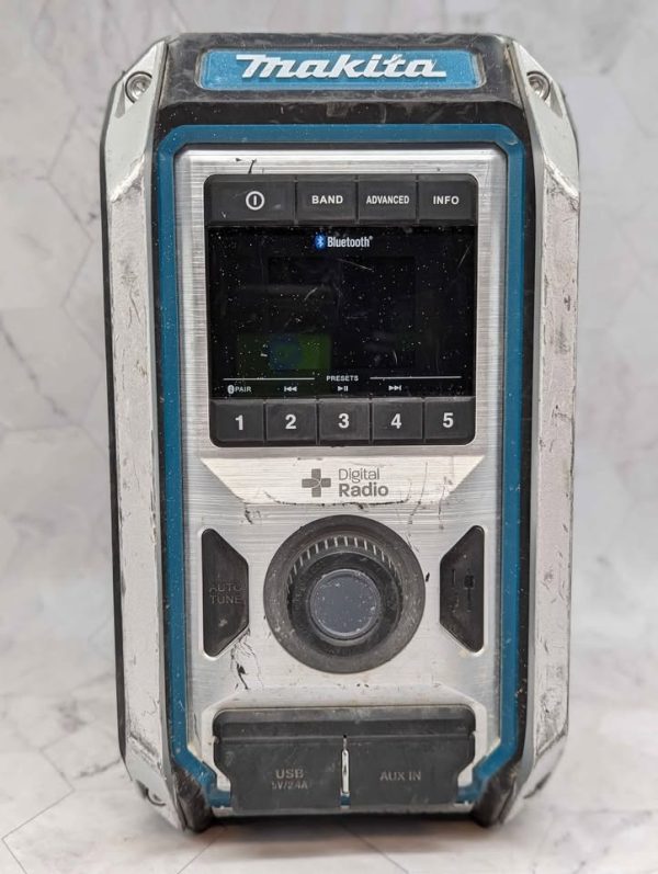 Makita 18V Digital Jobsite Radio Skin-Only (DMR115) - BP371808 - Image 2
