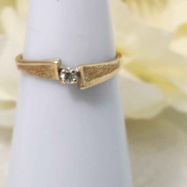 LADIES 9CT YELLOW GOLD RING #GN370815 - Image 4