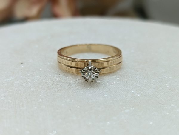 Ladies 14CT Yellow Gold Solitaire Ring (3.1gms) - BP325735 - Image 2