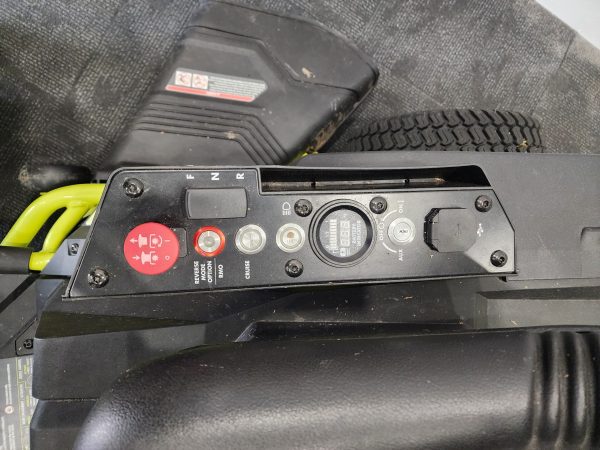 Ryobi 48V 38" 75Ah Brushless Ride-On Lawn Mower (RM480e) - IP374170 - Image 12