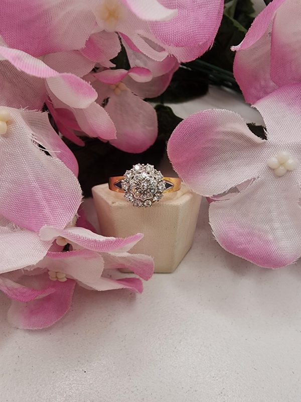 Valuated 18CT Yellow Gold Illusion Diamonds and Sapphire - IP354362 - Image 12