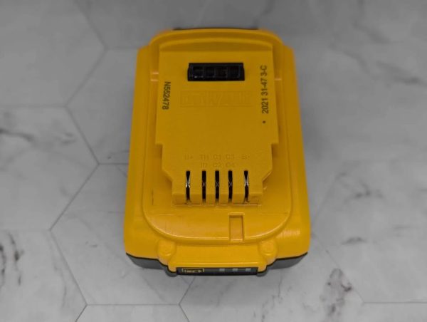 DeWalt 18V 5.0Ah Battery - BP371004 - Image 3