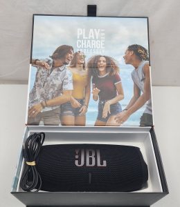 JBL Charger 5 w/ Box and Charger - IP375440