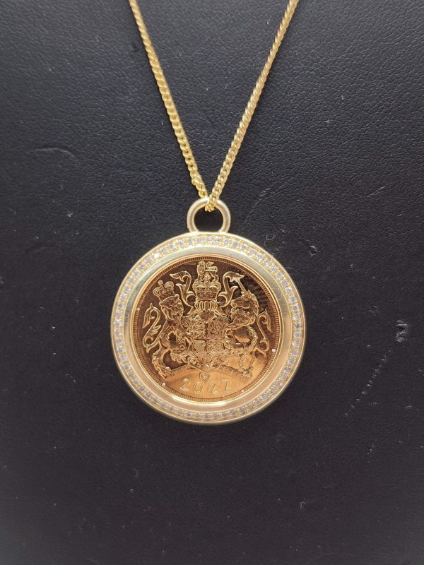 22CT Full Sovereign Pendant with 0.30 Carat TW of Diamonds in Yellow Gold - IP315937 - Image 8