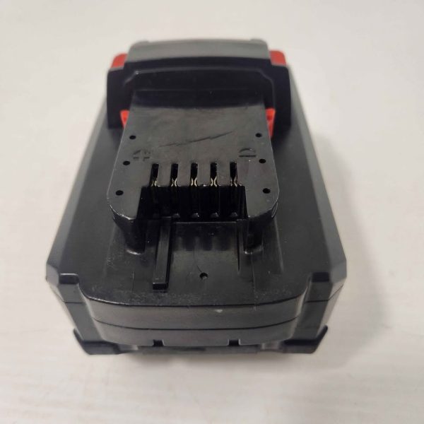 MILWAUKEE M18 12.0AH BATTERY - Image 8