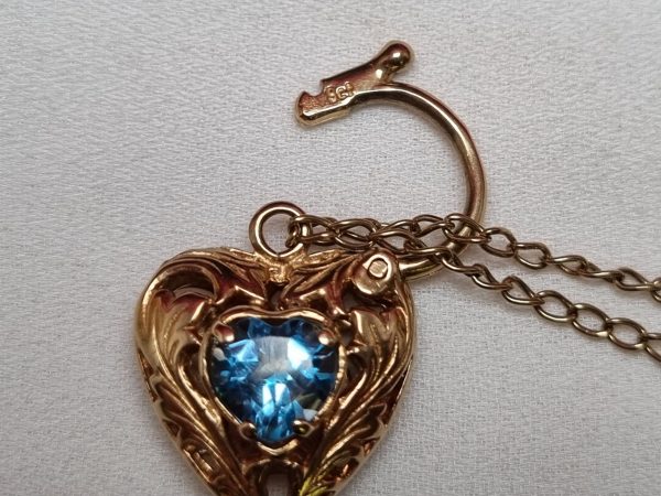 9ct Yellow Gold Blue Stone Heart Locket Bracelet TW315344 - Image 8