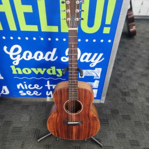 TAYLOR GUITAR WITH BROWN SOFT CASE #GN373804