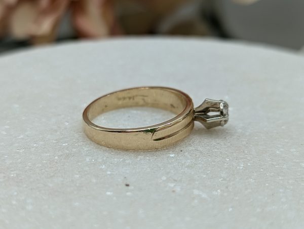 Ladies 14CT Yellow Gold Solitaire Ring (3.1gms) - BP325735 - Image 3